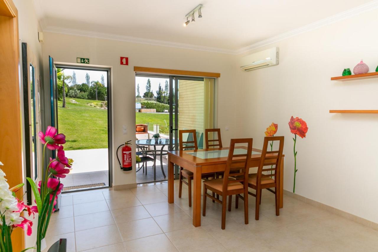Sunny Villa Facing The Swimming Pool Fontainhas  外观 照片